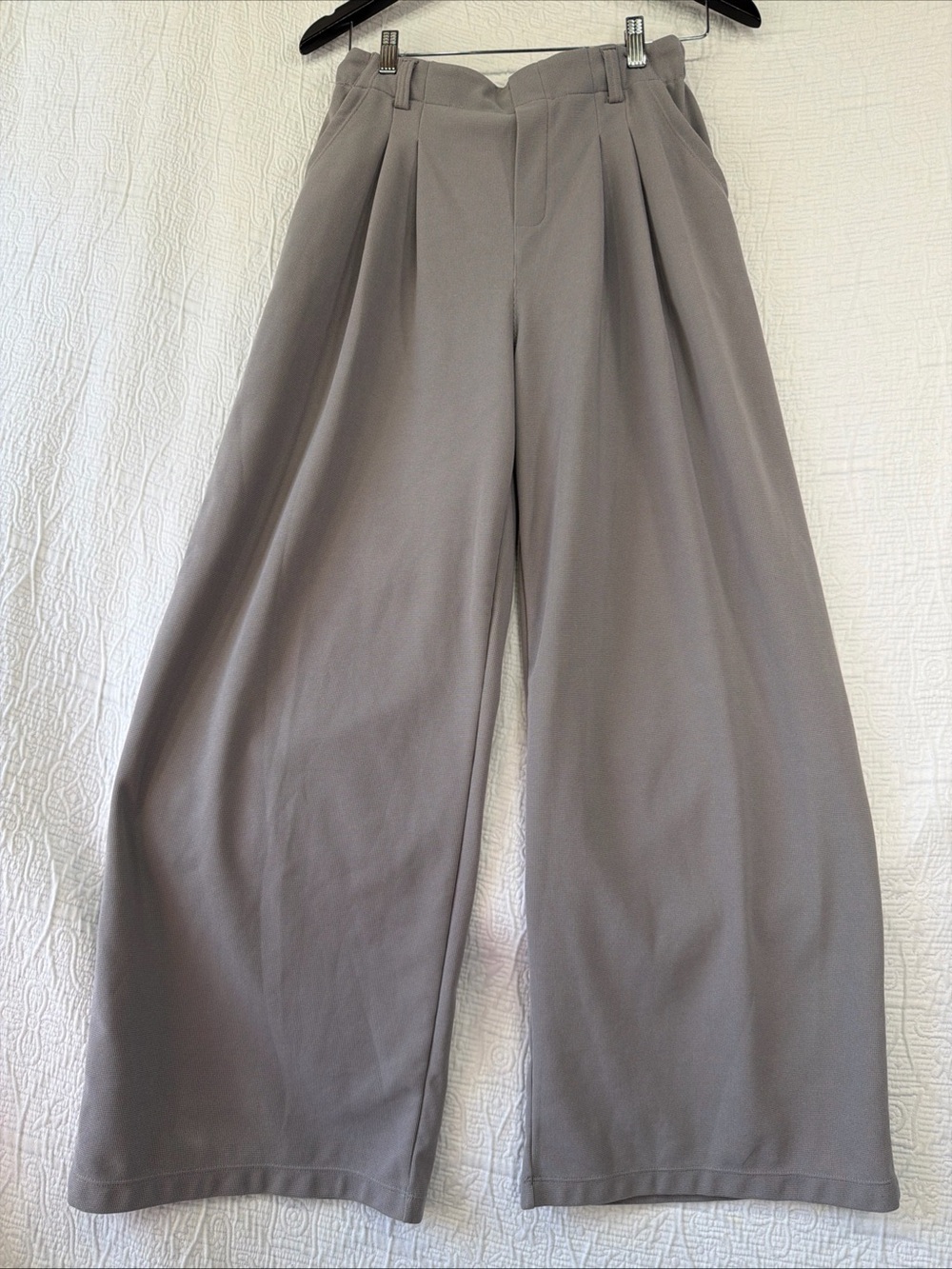 Halara High Waisted Wide Leg Pants Women Size Small Grey Pleated Pull On Casual